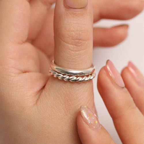 Classic Smooth Band Ring